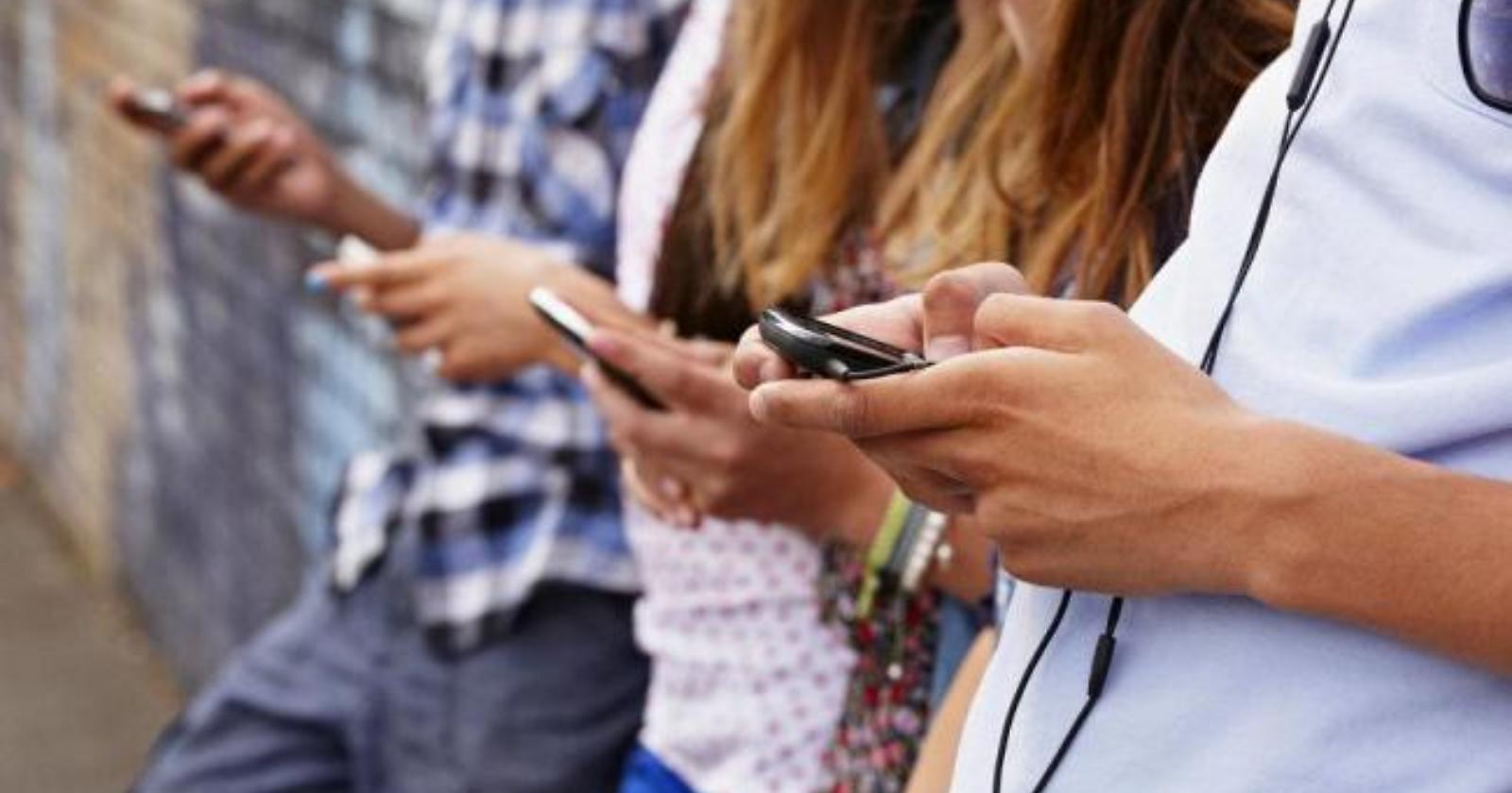 "Una Vita da social", ripartita da Matera la campagna educativa intinetante 