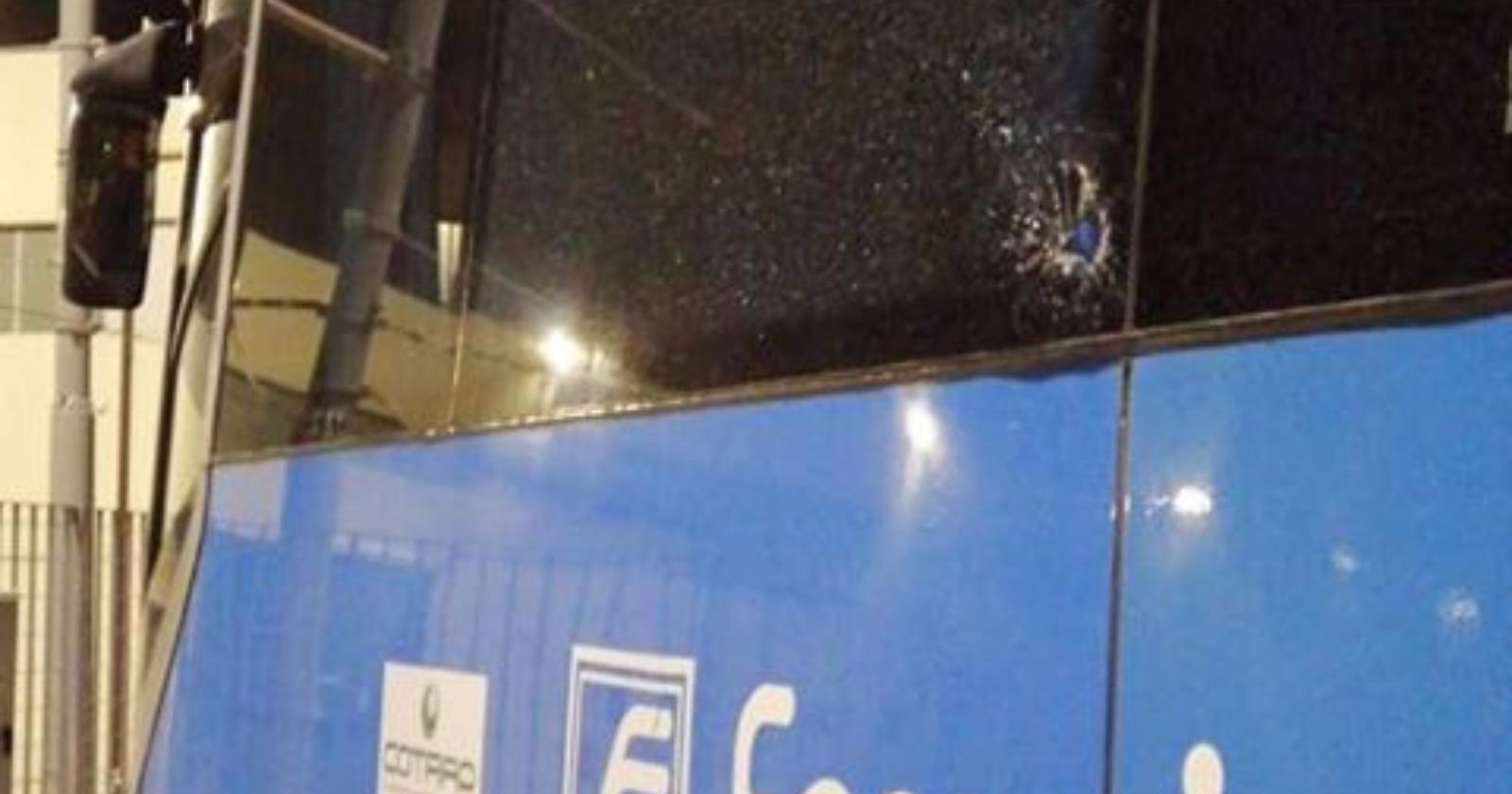 Sassaiola contro autobus Ferrovie del Gargano: 