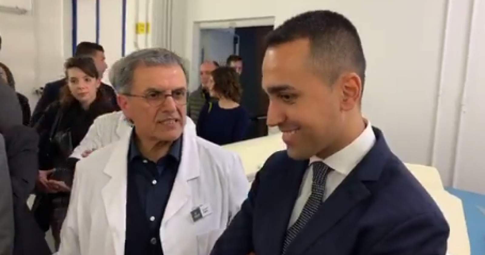 Di Maio a Matera: «Salario minimo come cura per le aziende che vogliono lasciare l'Italia»