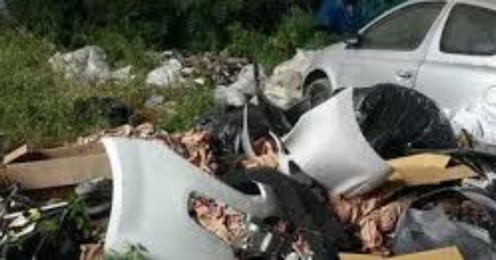 Gestione illecita di rifiuti pericolosi, denunciata 2 ditte in azione nel Potentino