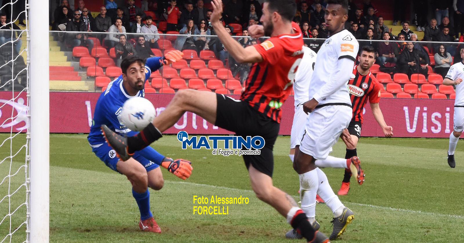 Foggia - Spezia, passa "O' Re" e il "Golfo dei Poeti" si inchina