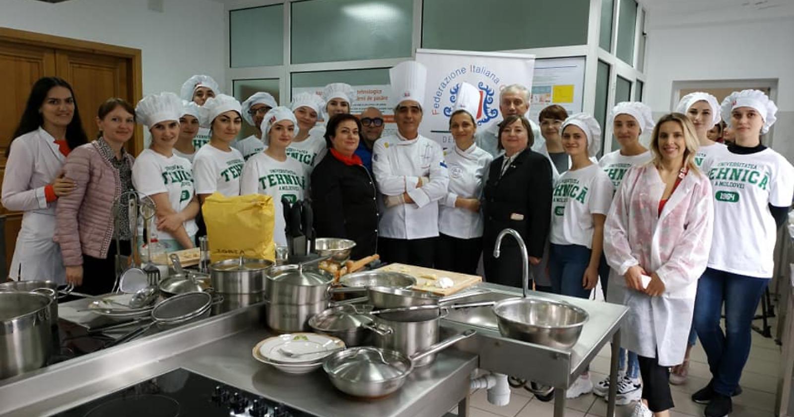 Strascinati, orecchiette e fusilli con sughi lucani fanno impazzire la Moldavia