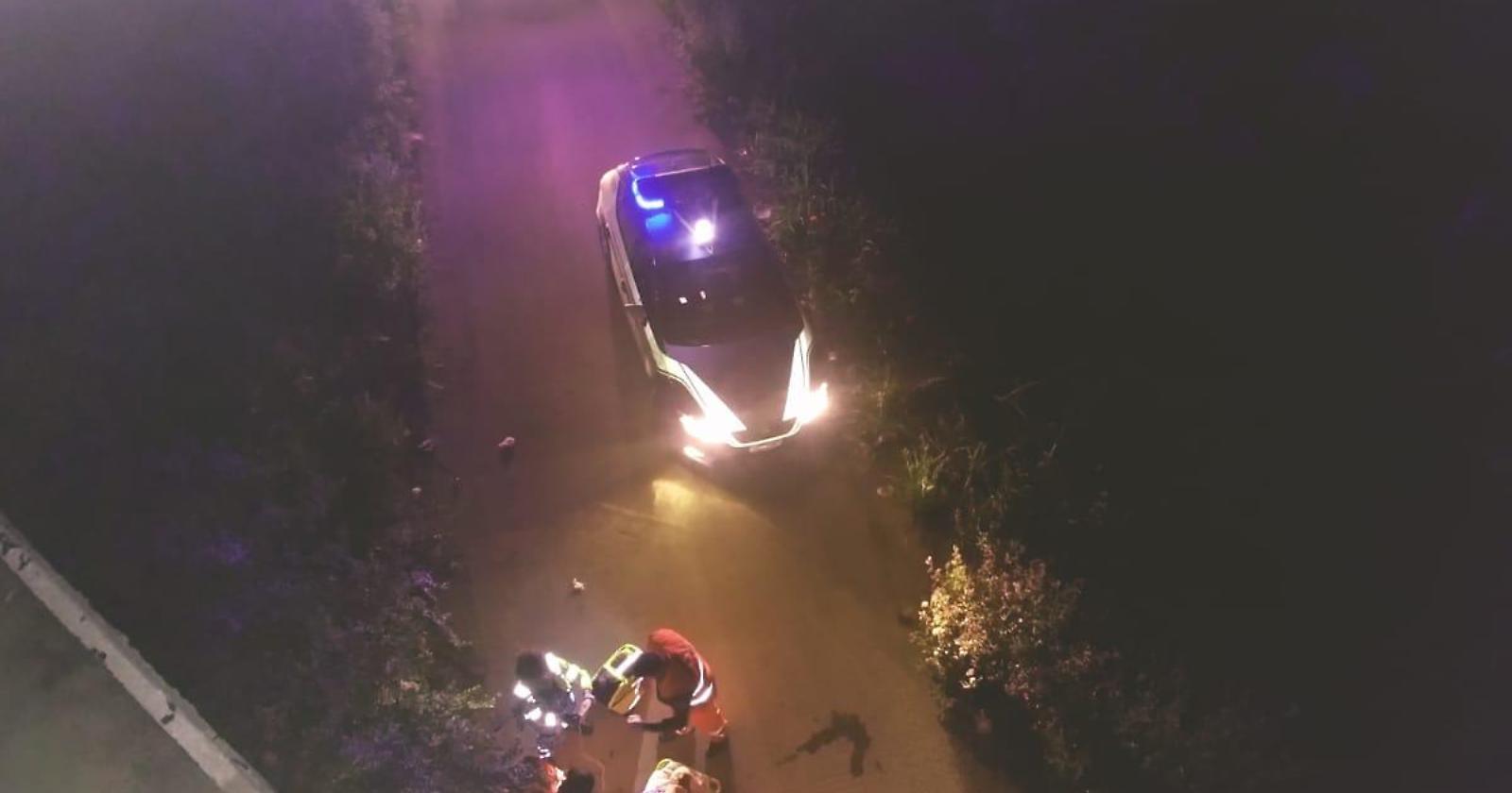 Si ferma a fare pipì ma cade in un burrone: grave 37enne