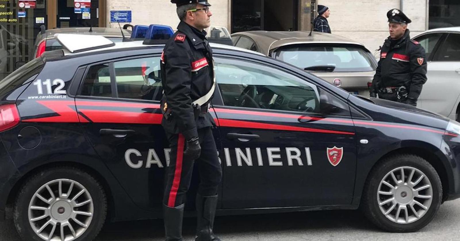 Torremaggiore, furto di abbigliamento al negozio "Sport Center"