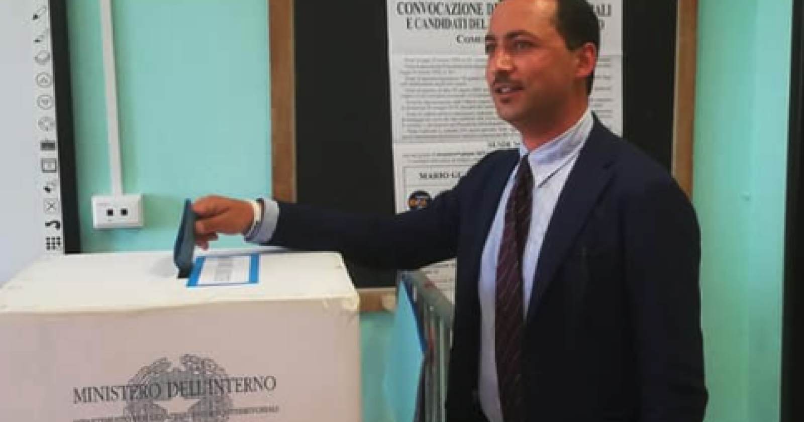Il ballottaggio a Potenza,  lieve calo di affluenza rispetto al primo turno: 16,74 per cento rispetto al 19,34 di due settimane fa