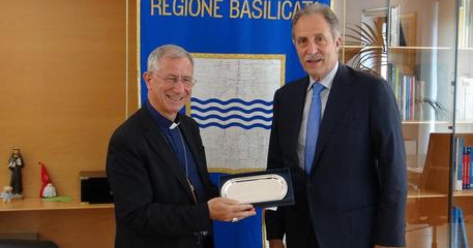 Religione, Bardi riceve l'arcivescovo di Matera-Irsina