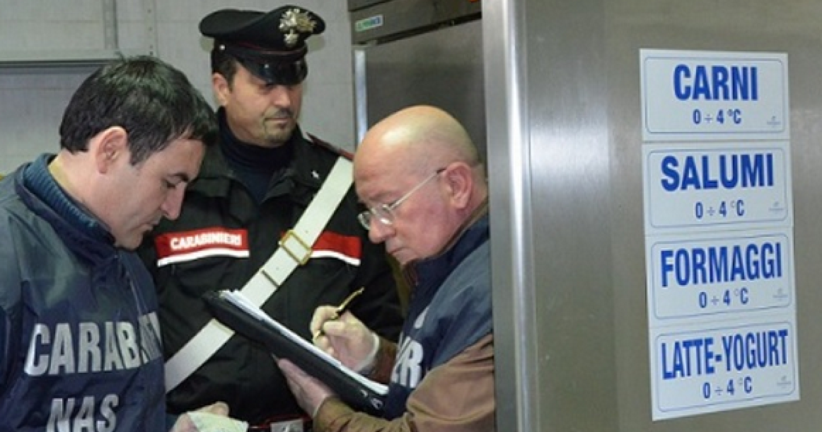 Maratea, carne fuorilegge in due ristoranti: sequestrati 80 chili di prodotto