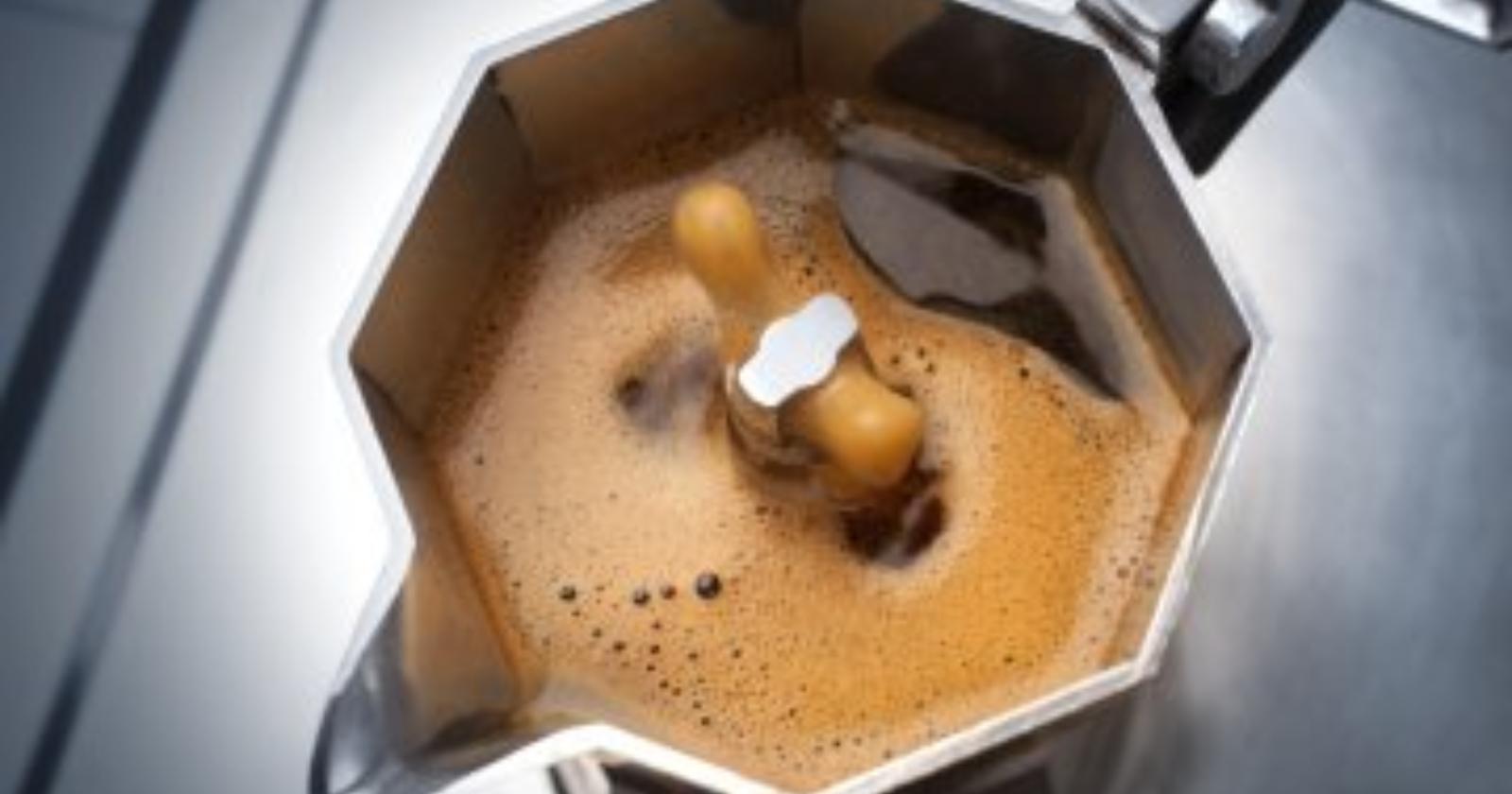 Ultimo nascondiglio della coca: dosi anche nella macchina per il caffè 