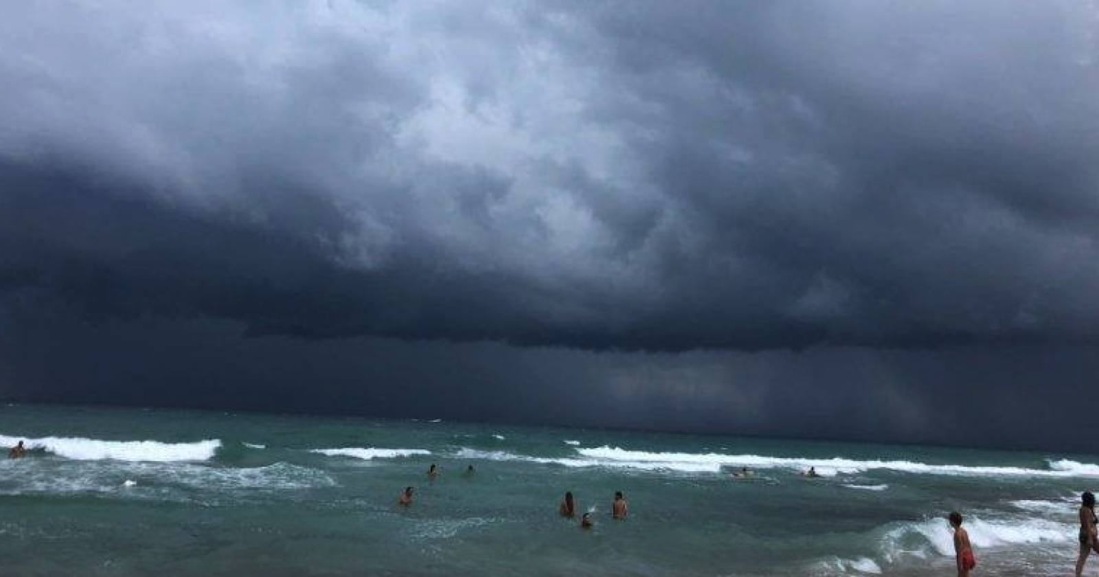 Occhio, il maltempo ha deciso di venire al mare con voi questo fine settimana