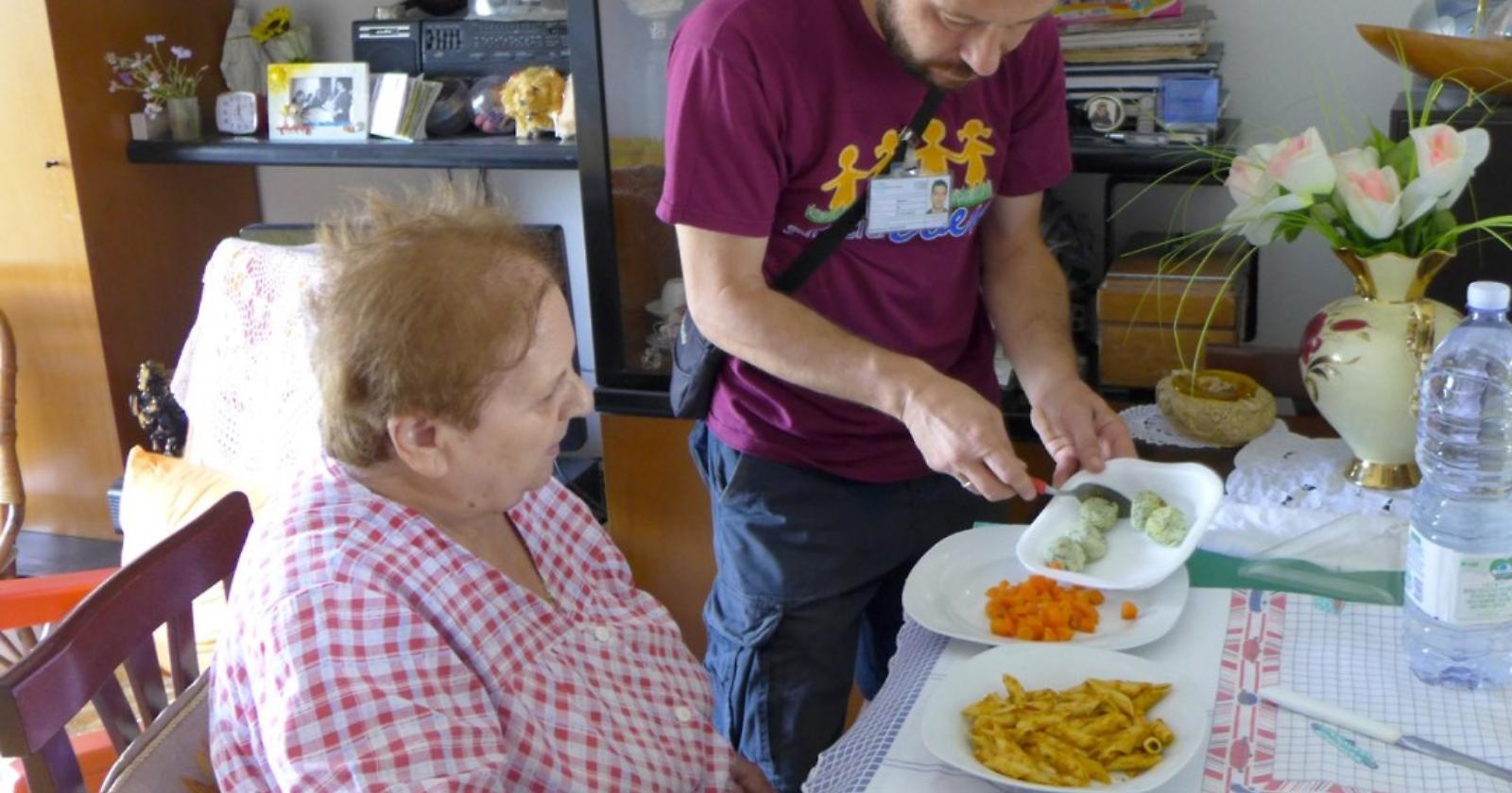 Dal Comune di Foggia pasti caldi a casa per anziani bisognosi in agosto e settembre, così le domande