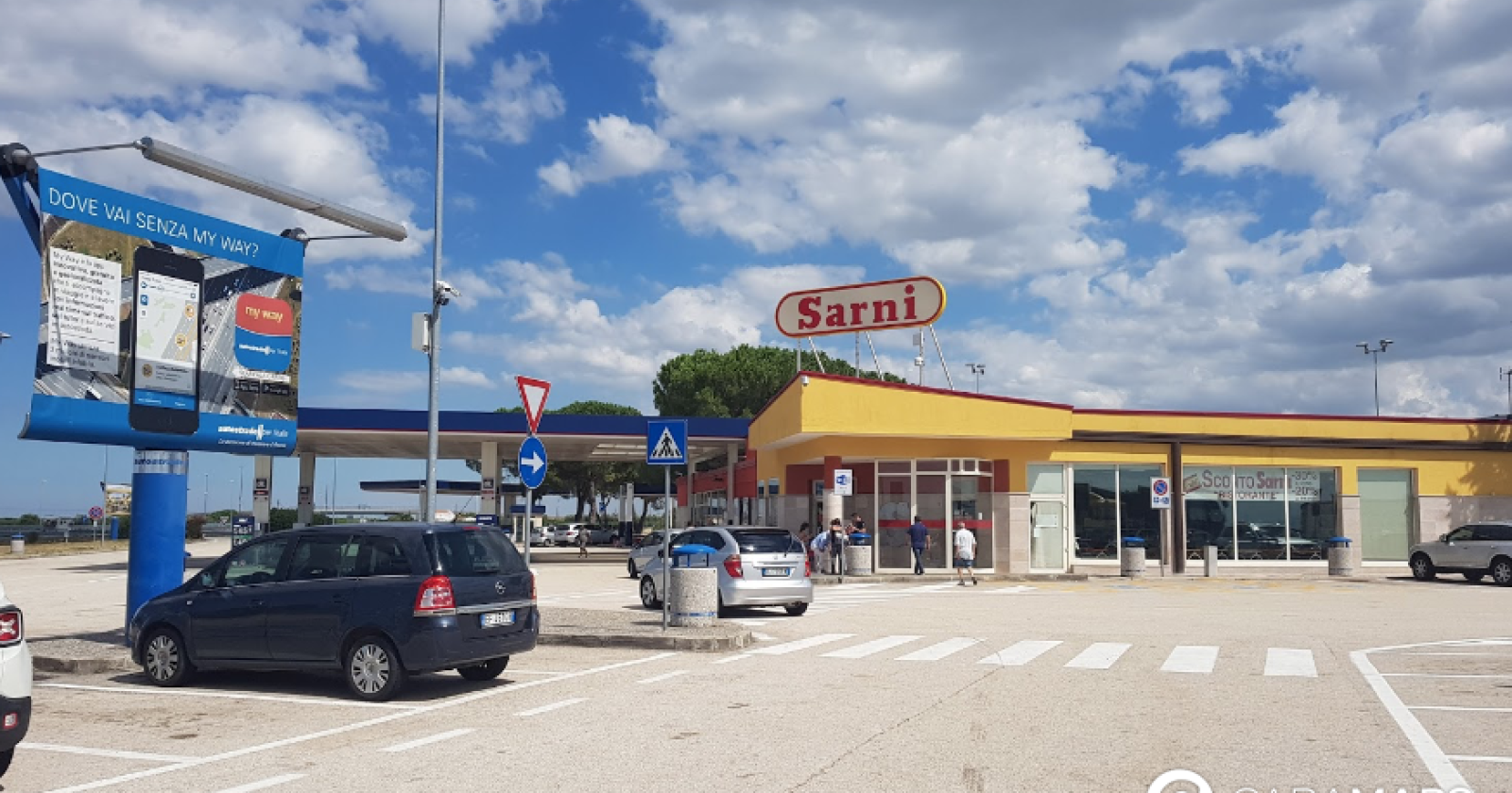 Da Siracusa a San Giovanni Rotondo per pregare Padre Pio, poi a rubare nell'area di servizio autostradale di Cerignola