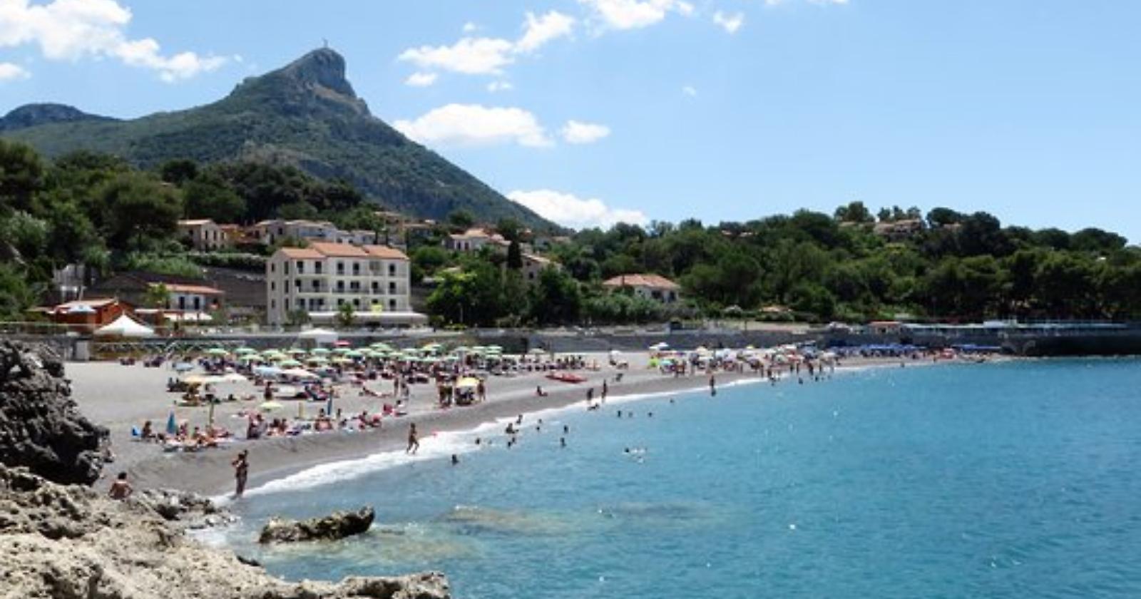 Maratea, Bardi: «Può essere revocato il divieto di balneazione a Fiumicello»