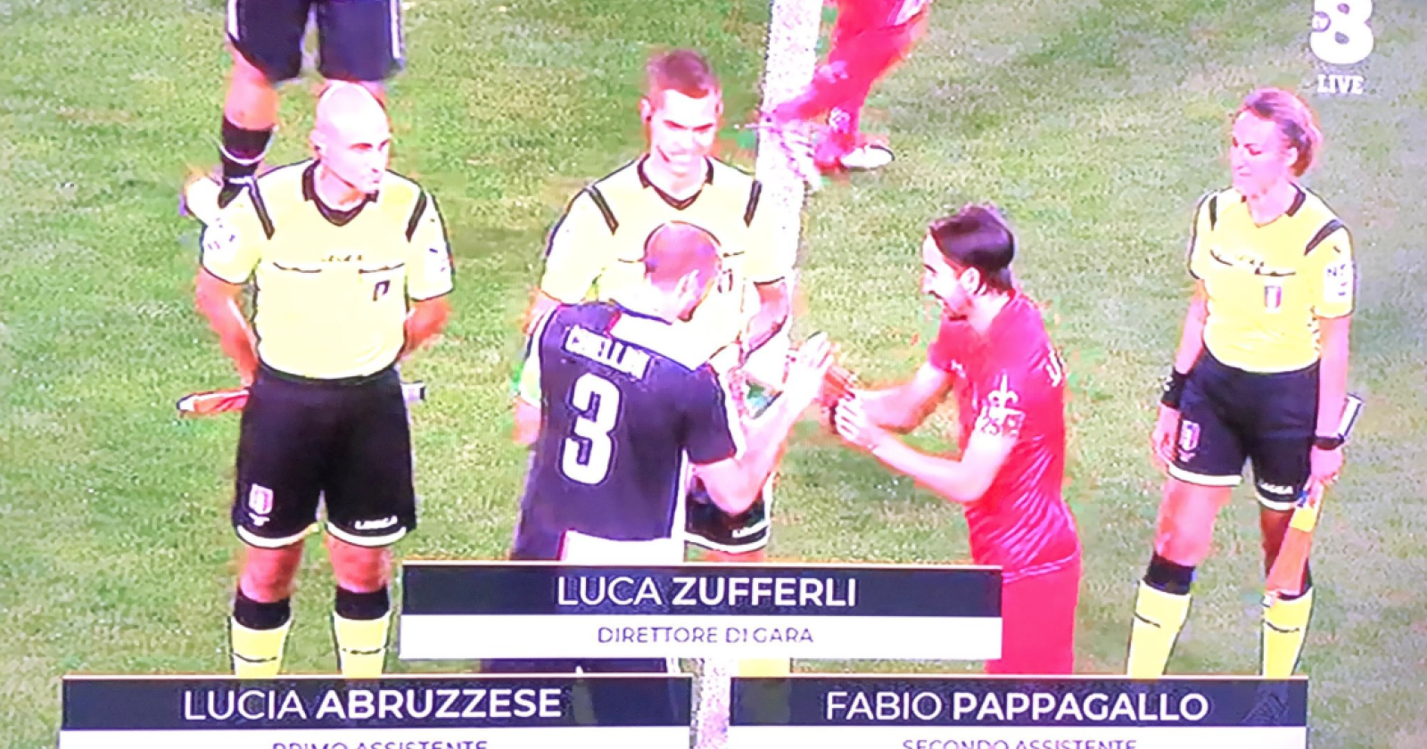 Lucia Abruzzese, il fischietto "rosa" foggiano per Juve-Triestina (vince ovviamente la "Vecchia Signora")