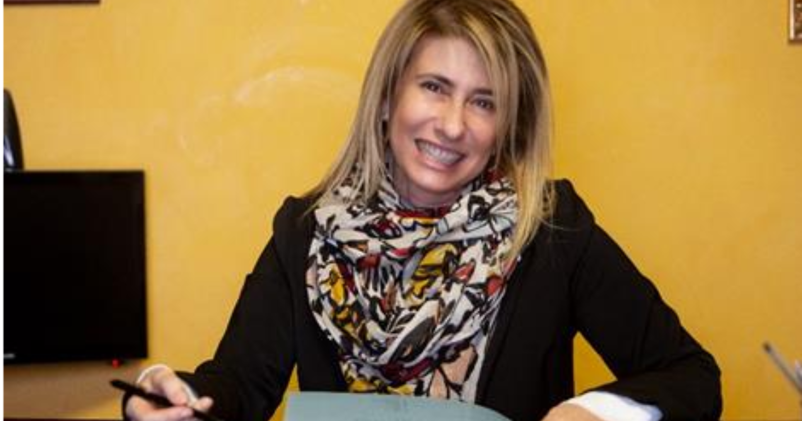 Lei stava lì, il romanzo sulle mamme di Plaza de Mayo, ancora una menzione d'onore per Francesca Sassano