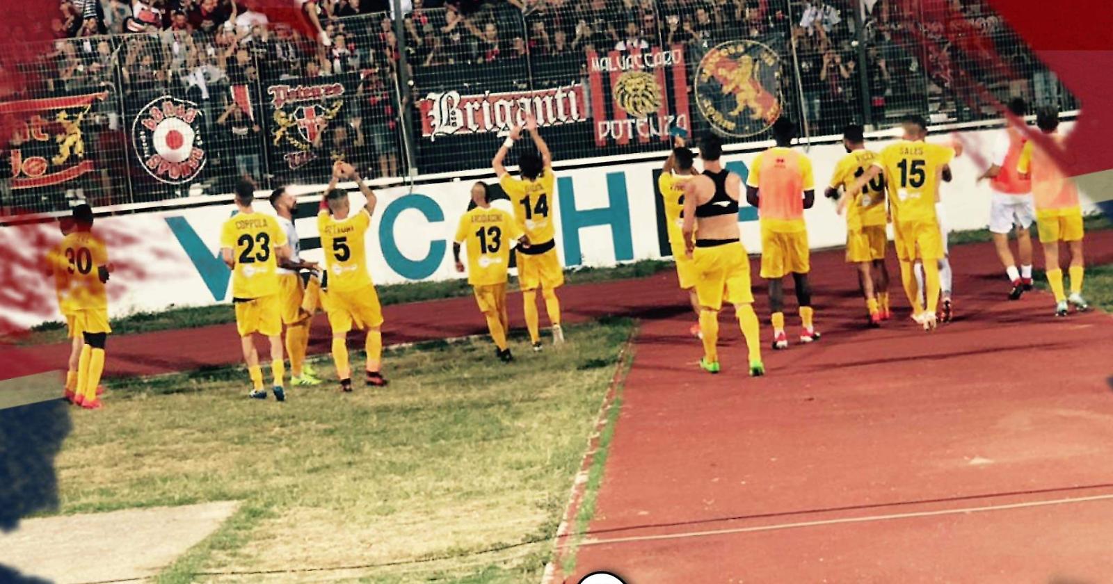 Il Potenza vola a Bisceglie: 3 a 0 e secondo posto in classifica 