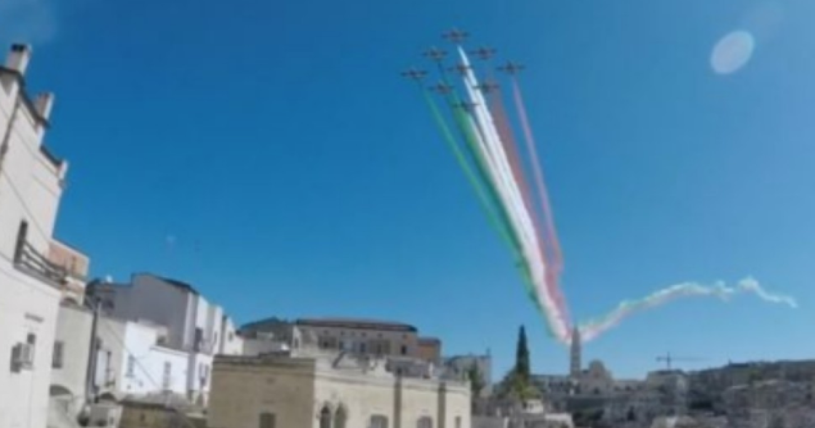 A Matera le Frecce Tricolori per il 76esimo anniversario di insurrezione a nazisti