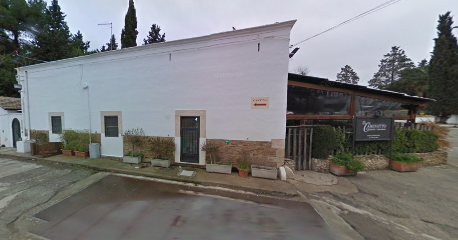 Note da incubo a Cerignola: 5 banditi fanno irruzione in pizzeria, minacciano i clienti, feriscono il titolare e scappano con l'incasso