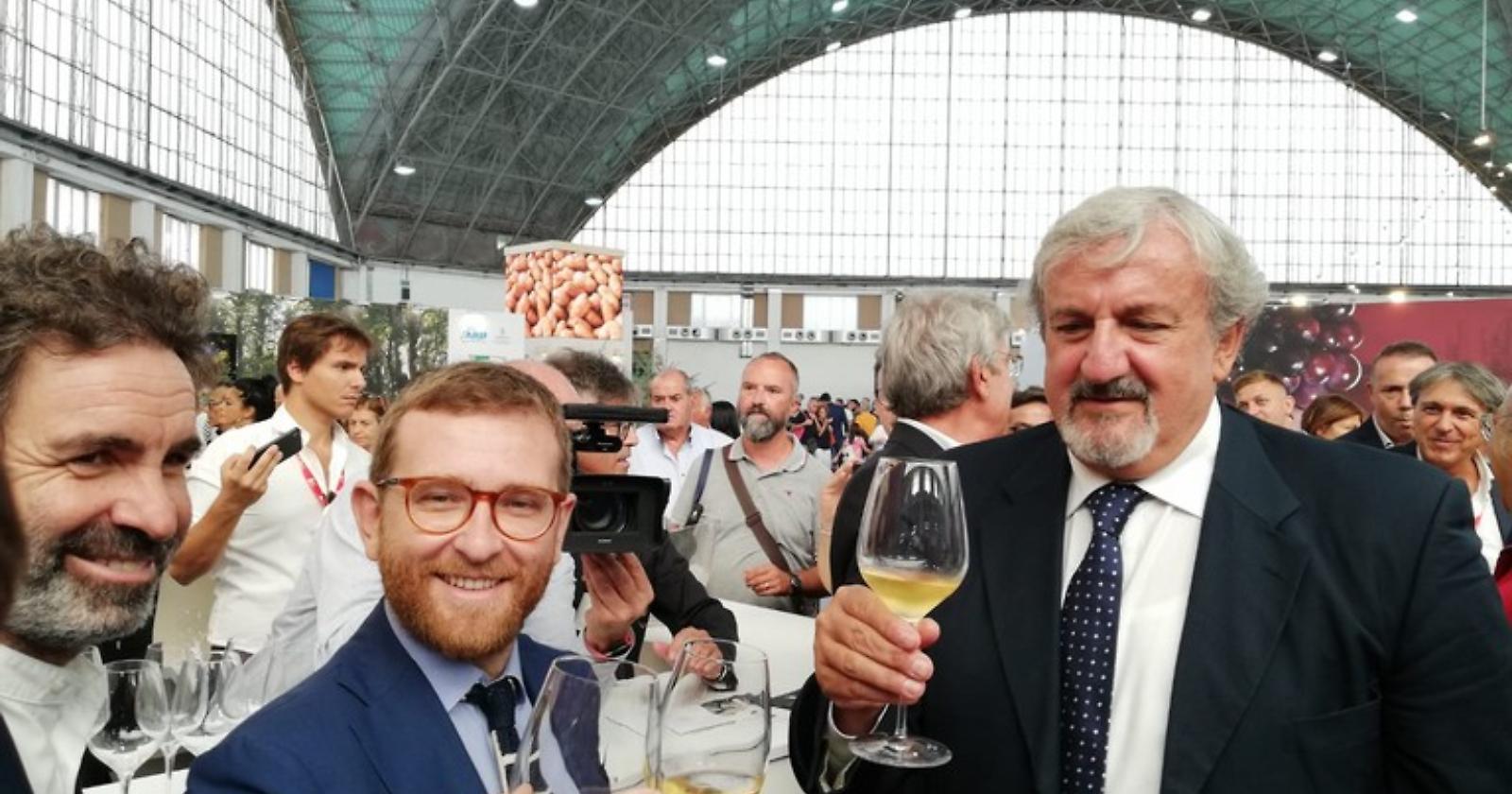 Regionali, Emiliano: «In Puglia vinciamo anche senza i 5 Stelle»