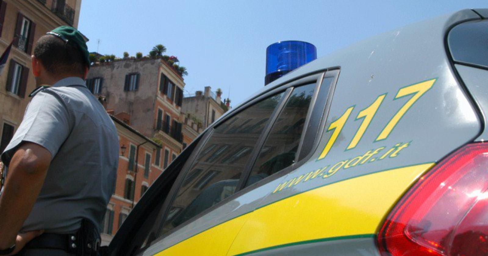 Scoperto con 110 chili di sigarette di contrabbando, arrestato a Metaponto 