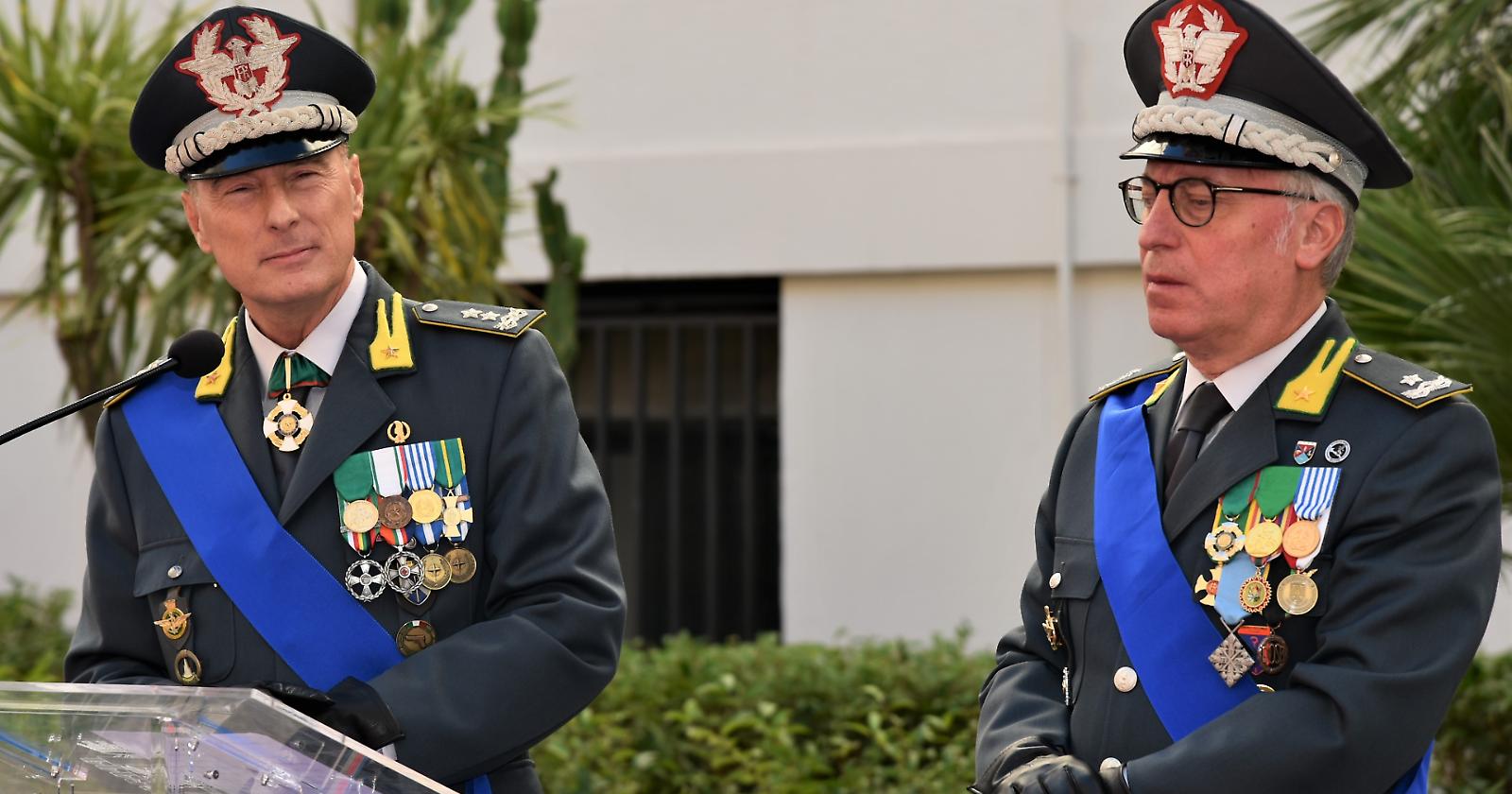 Passaggio di testimone alla guida della Guardia di Finanza della Puglia: il Gen. Salvatore Refolo prende il posto del Gen. Vito Augelli