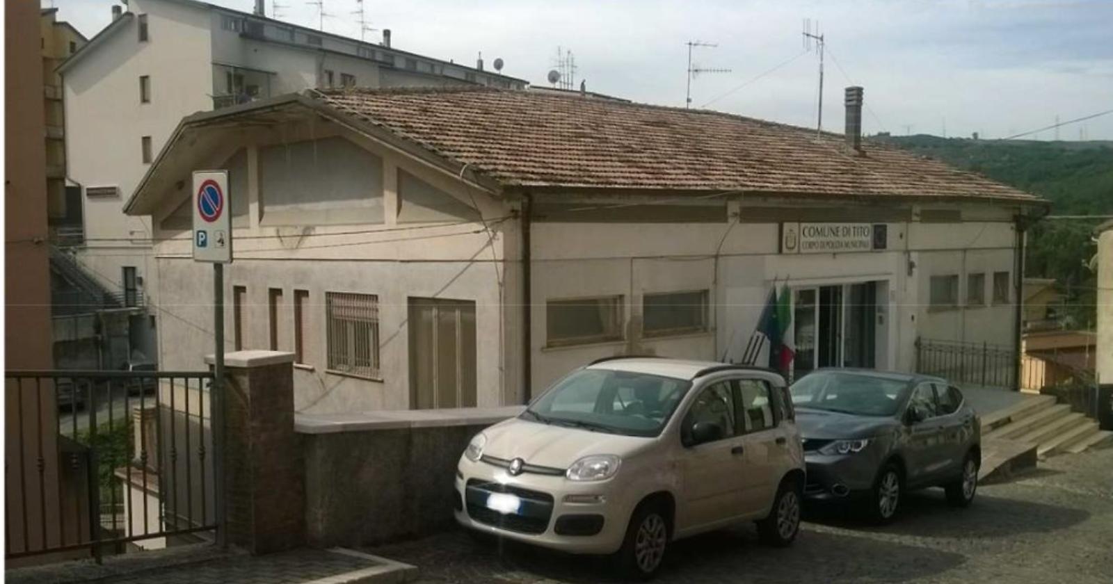Rischio sismico, a Tito sgombrata la sede della Polizia e dei Carabinieri forestali