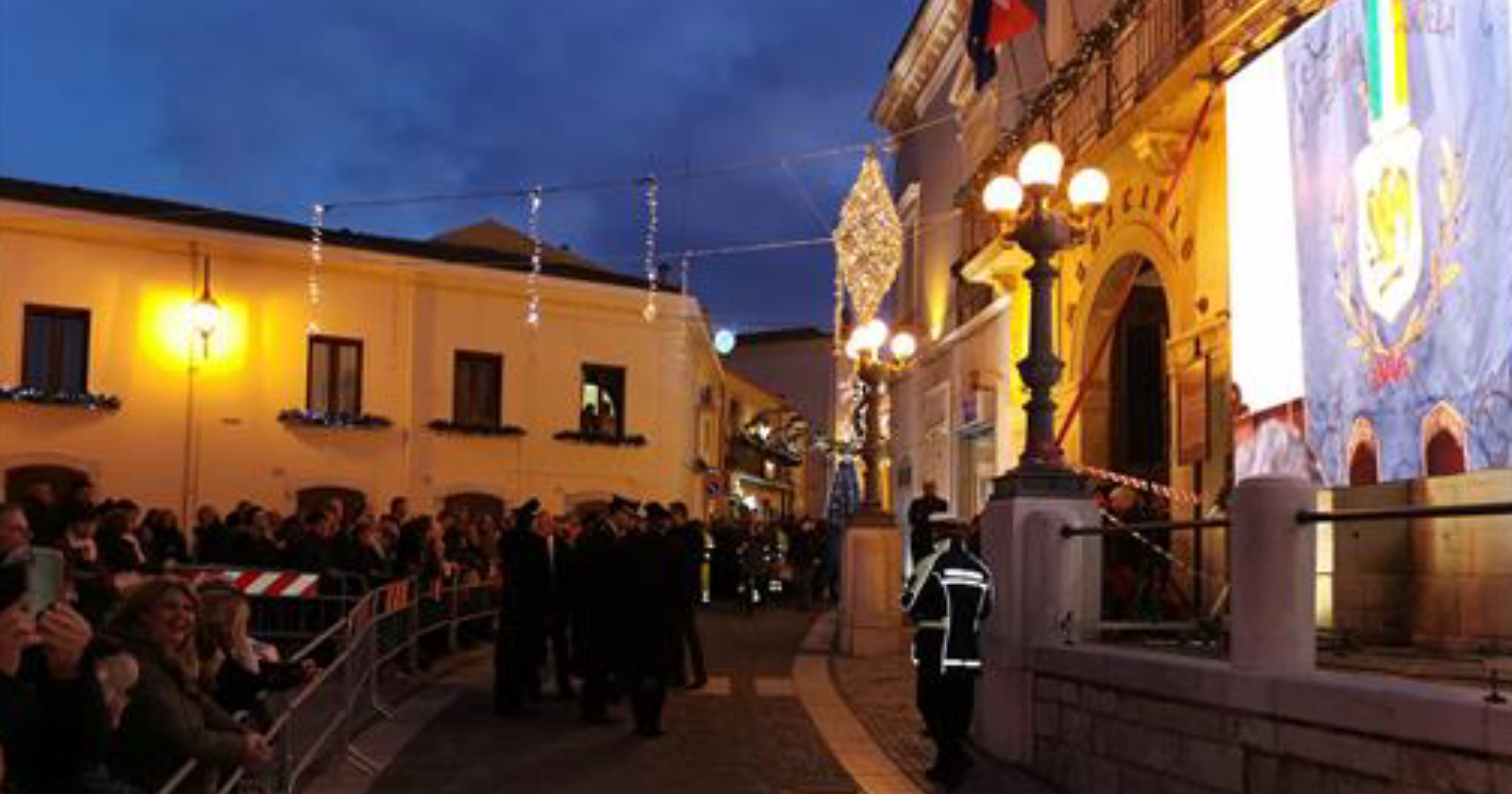 Candela si accende per Conte