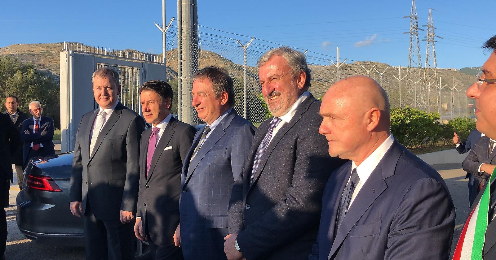 Il "miracolo" della Sisecam di Manfredonia inaugurato da Conte e Emiliano