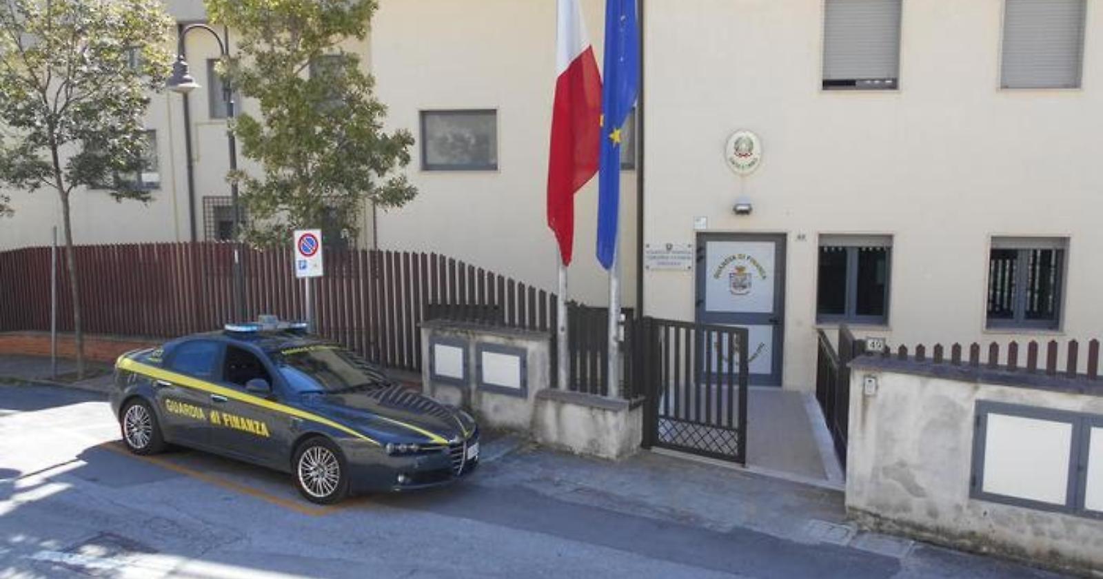 Fatture false per 2,5 milioni, 4 denunce nel Potentino