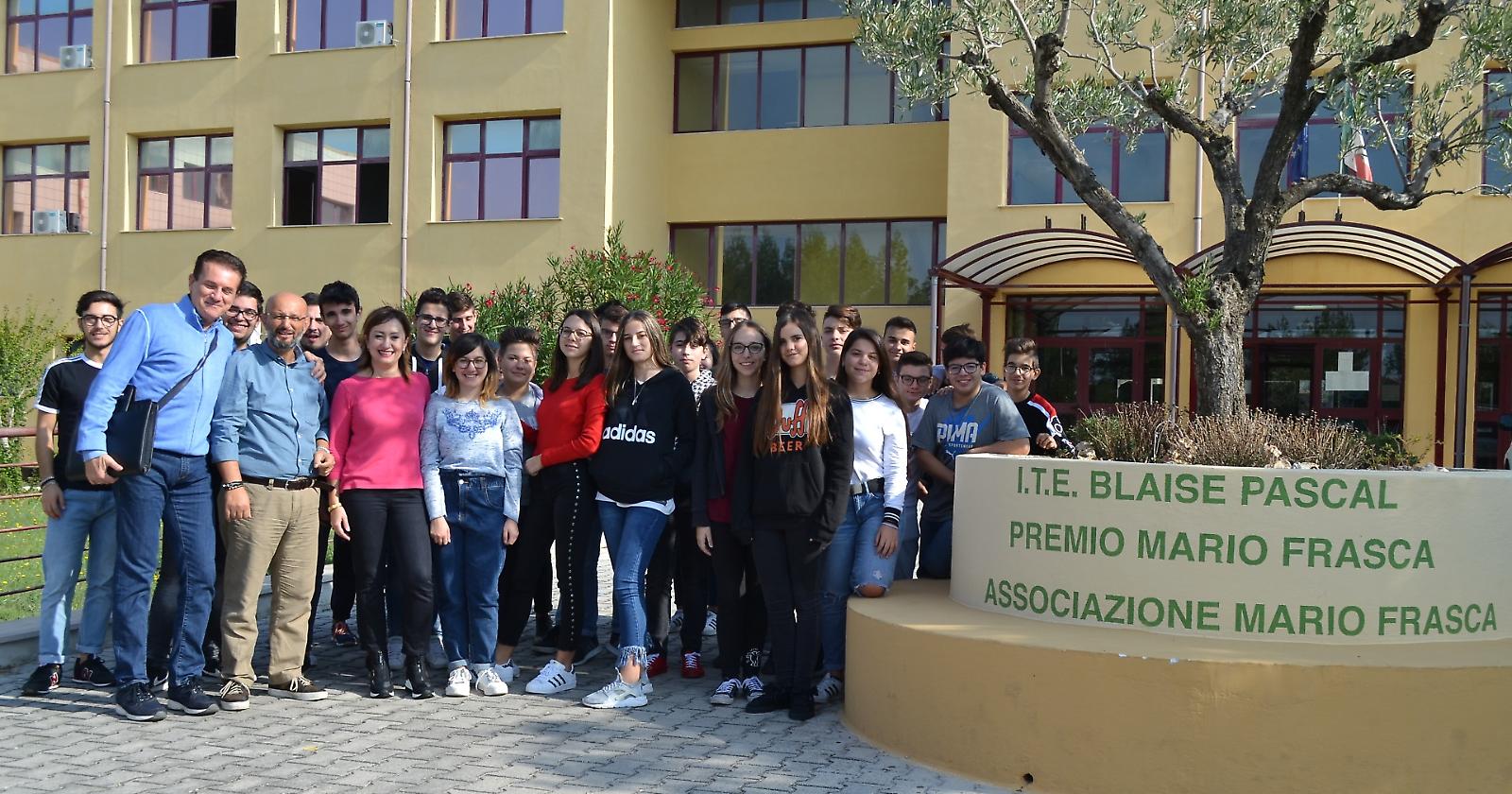 “ilSottosopra” del Pascal di Foggia vince il premio nazionale “Giornalista per 1 giorno”