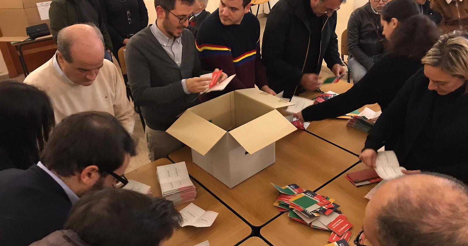 Primarie centrosinistra, Emiliano stravince su tutti in provincia di Foggia