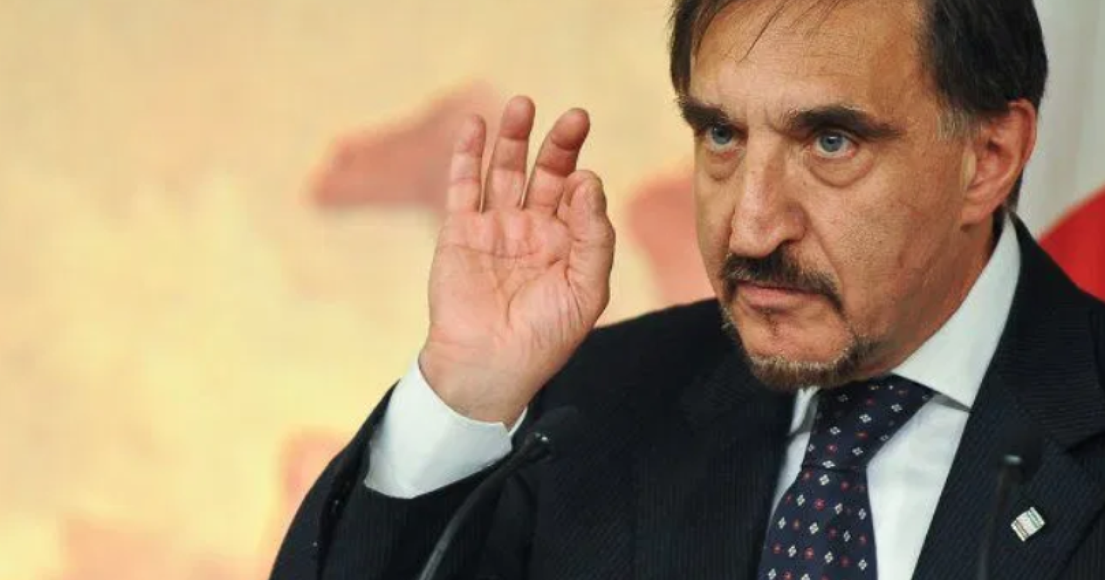 Regionali in Puglia, La Russa alla Lega: «Fatevi piacere Fitto, è l'unico che può battere Emiliano»
