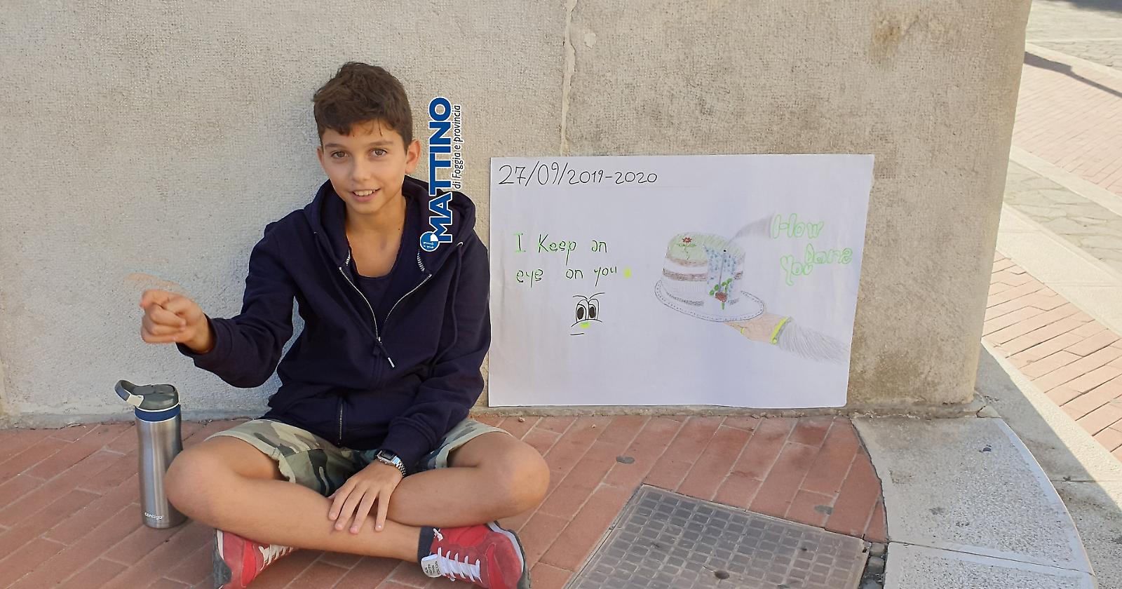 Emiliano premia Potito di Stornarella, piccolo eroe contro i cambiamenti climatici, con il "Radice di Puglia"