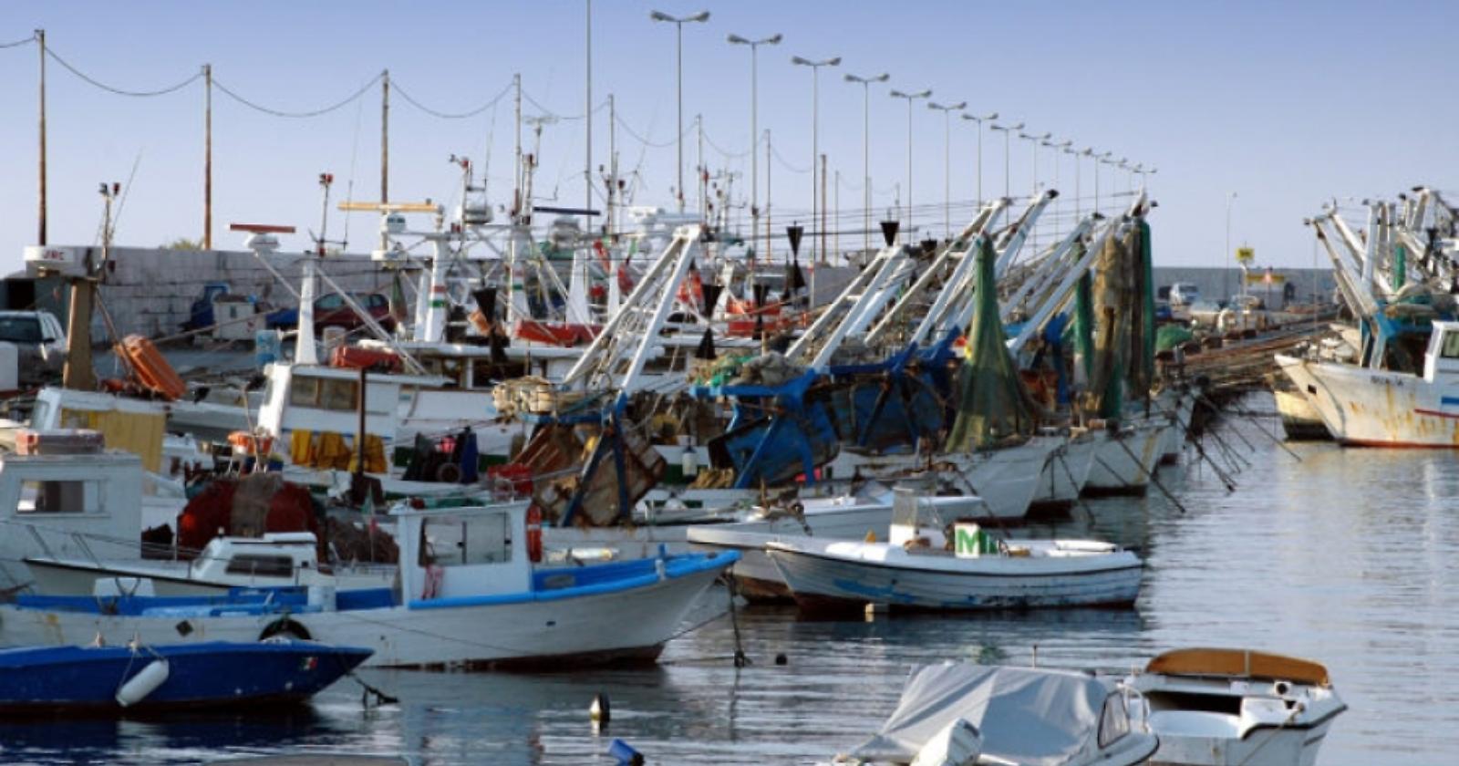Carabinieri e Guardia Costiera daranno la caccia alle imbarcazioni abusive nel porto di Manfredonia