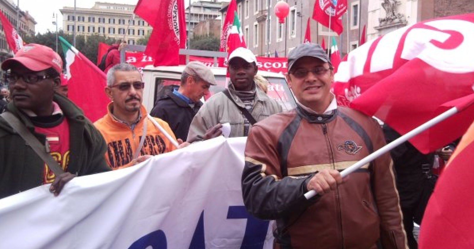 La Cgil in soccorso del tenente Di Bello: «Ci sono tutte le condizioni per il reintegro ma lo tengono chiuso al museo»