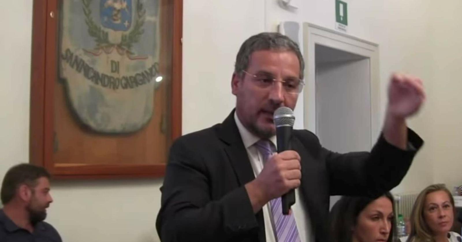 San Nicandro Garganico, incendiata l'auto del consigliere comunale della Lega Costantino Sassano
