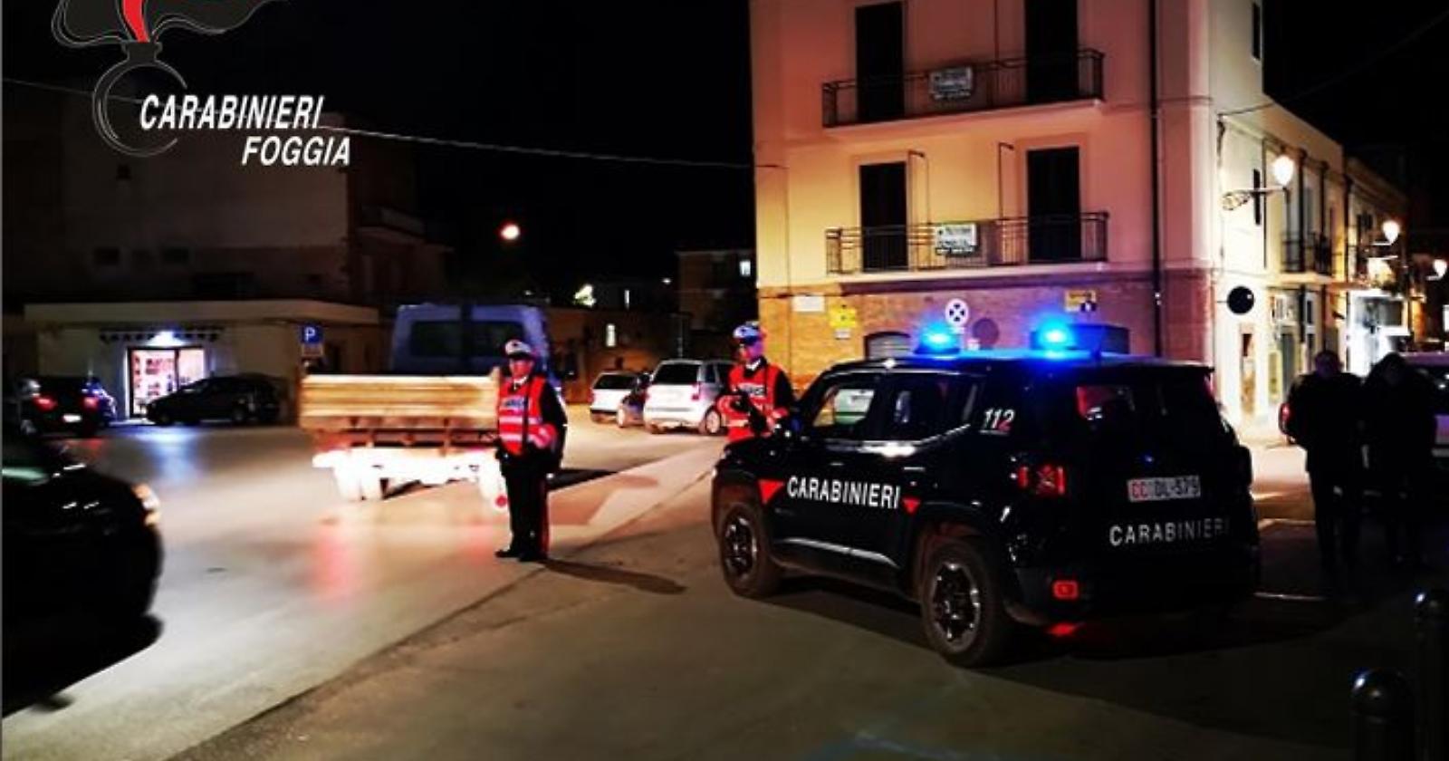 Al volante con telefonini e social network, i Carabinieri beccano a Lucera 30 automobilisti in tre ore