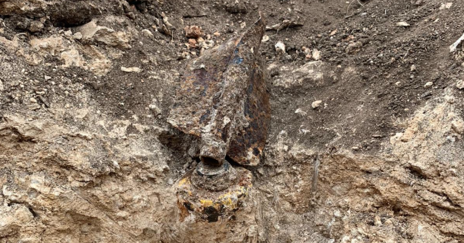 Ancora una bomba ritrovata al "Gino Lisa" durante i lavori di allungamento della pista: la quarta in una settimana
