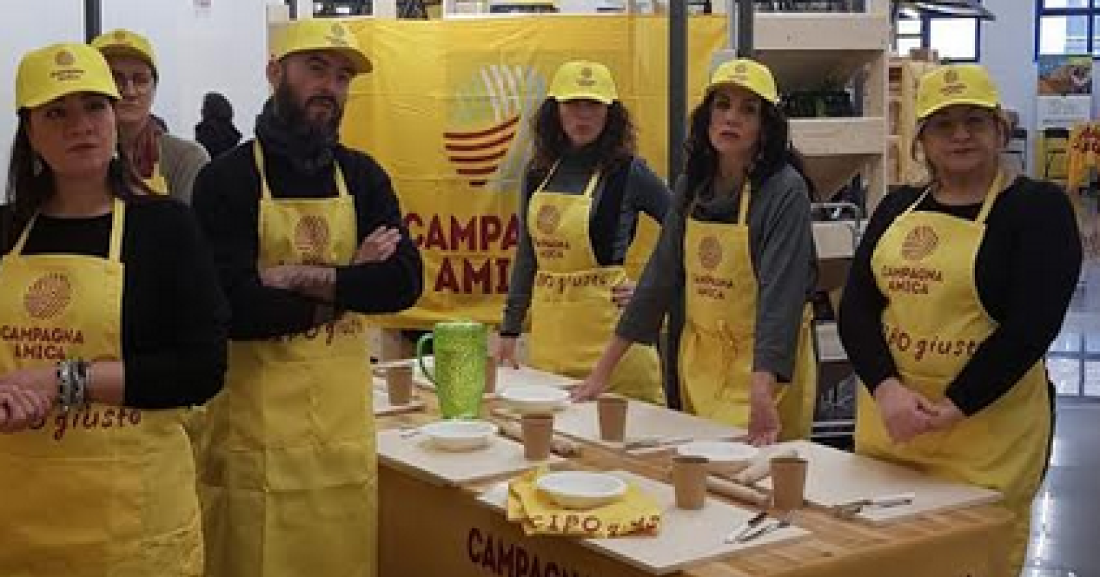 Matera, al mercato coperto di Campagna amica il laboratorio di pasta fresca
