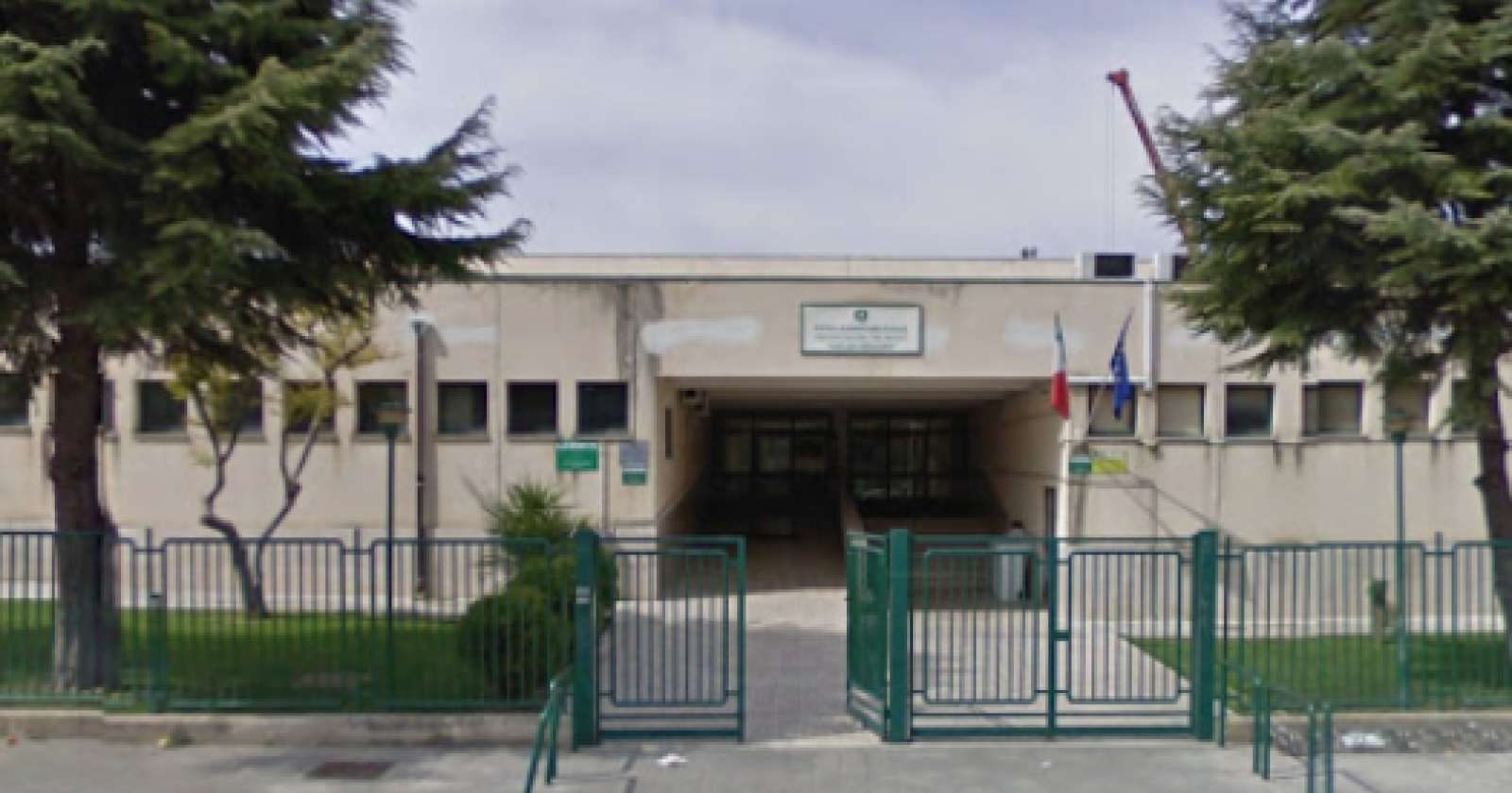 Foggia, "cipollato" esplosivo vicino alla scuola "Catalano Moscati"