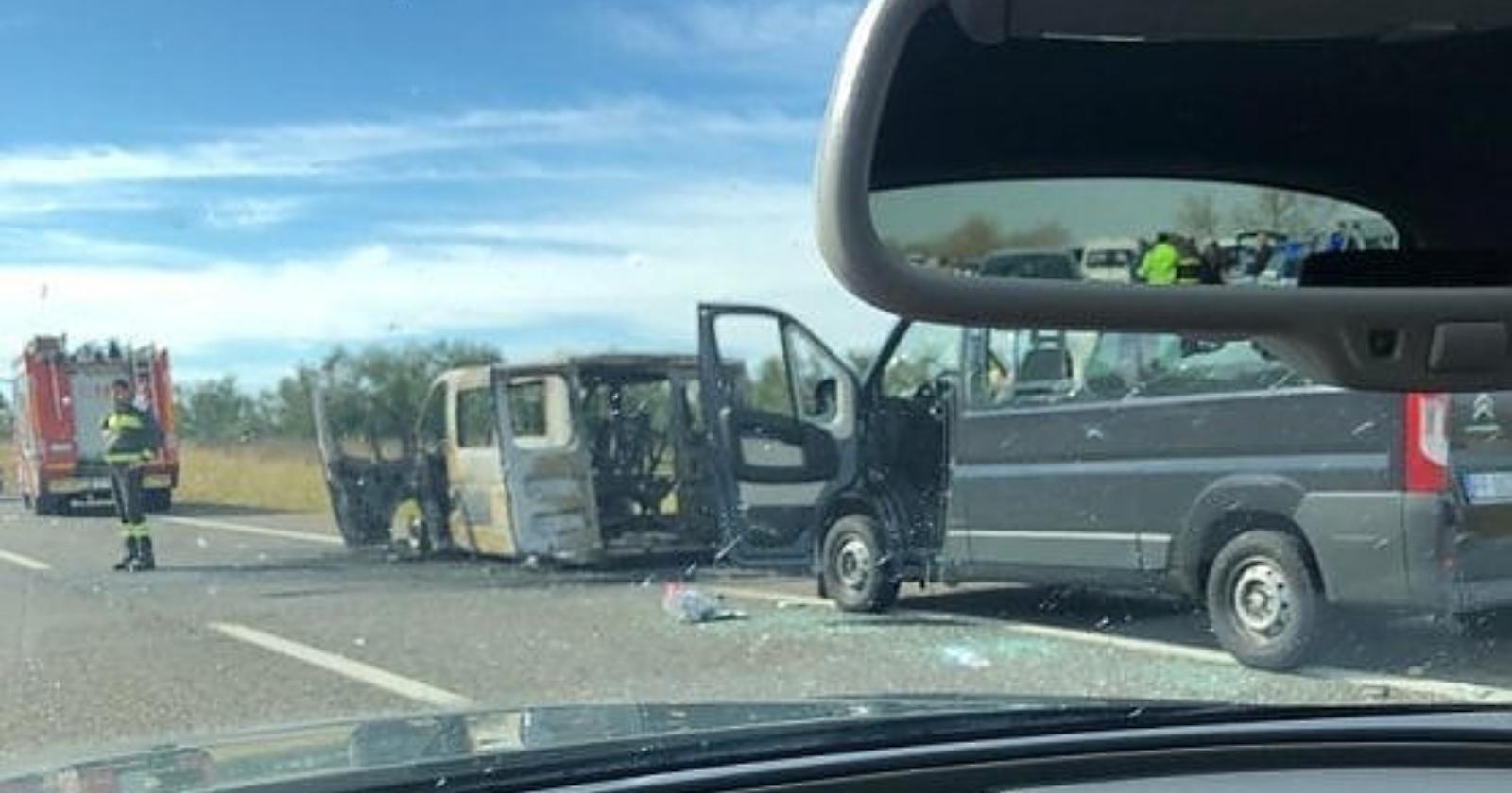 Scontro tra tifosi di Lecce e Bari sull'A16 vicino Candela, Ghirelli: «Inorridito, fuori i nomi dei delinquenti»