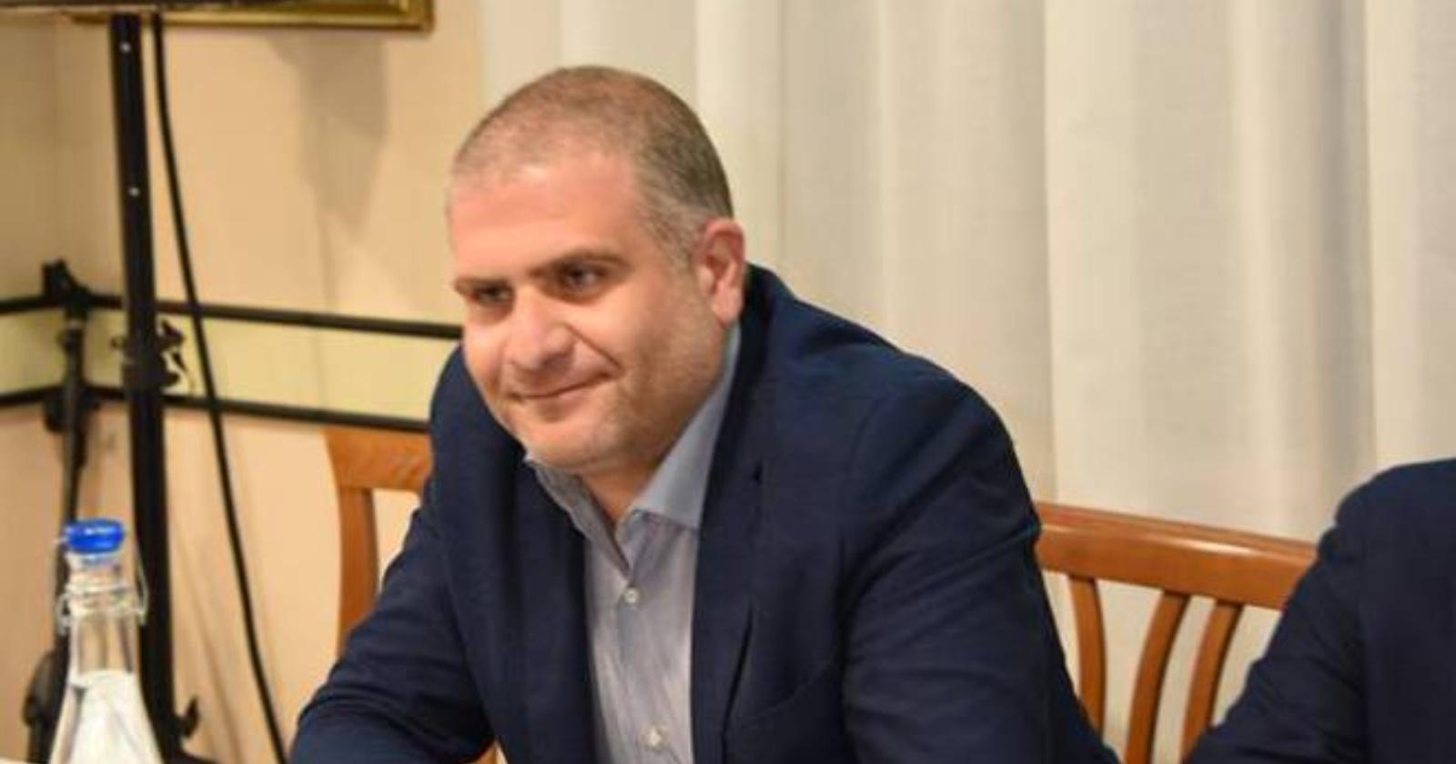 Regionali, il segretario della Lega Puglia accusa Fratelli d'Italia di pagare sondaggi che avvantaggiano Fitto