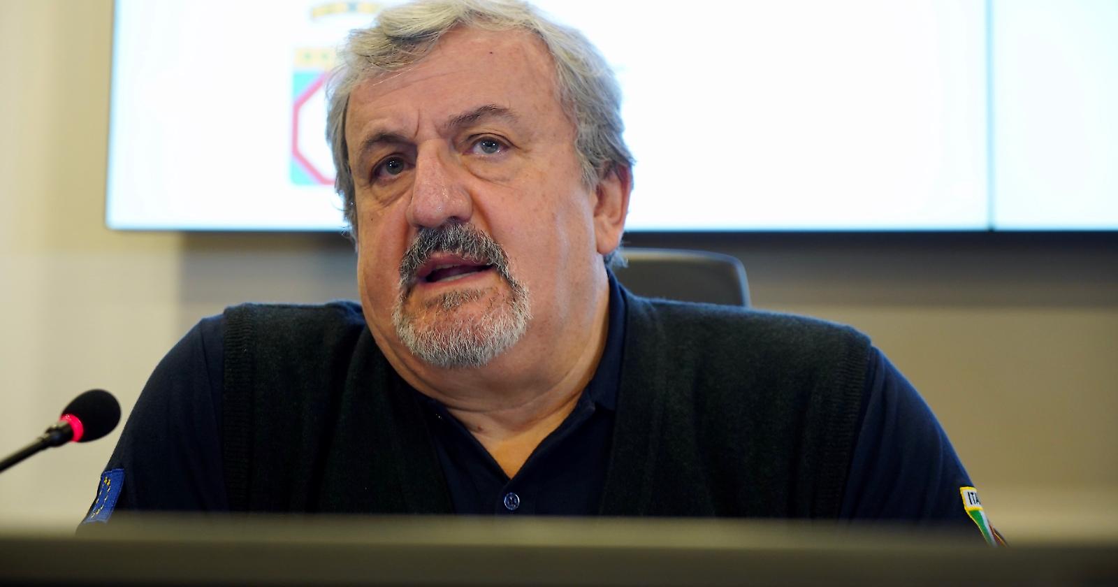 Coronavirus, Emiliano ordina la quarantena obbligatoria a chi arriva in Puglia dal Nord: «Se siete in viaggio, tornate indietro»