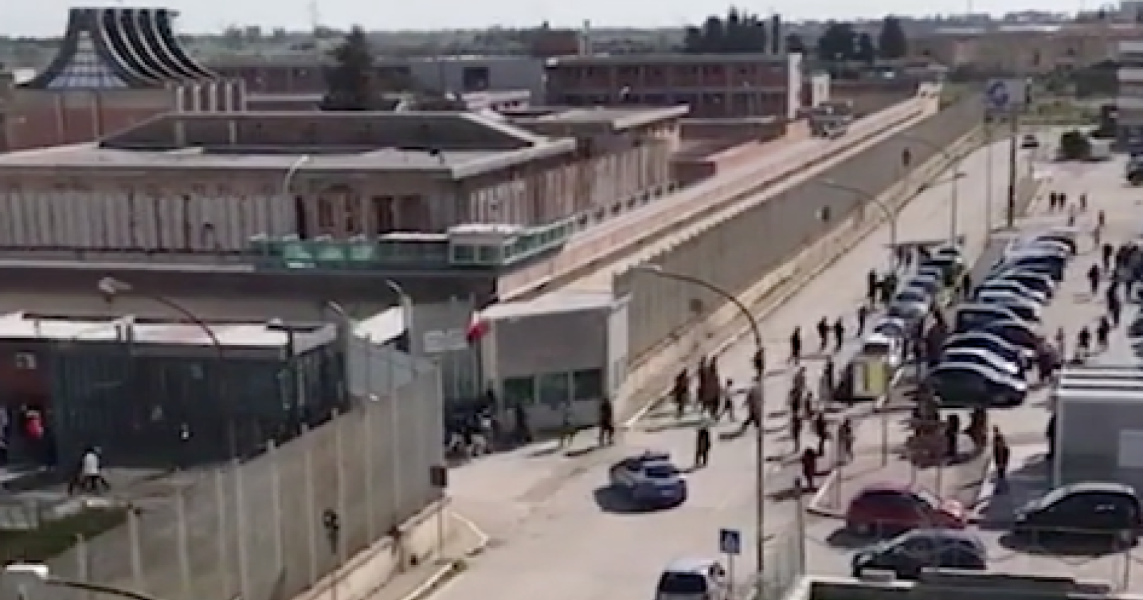 Rivolta al carcere di Foggia: 41 arrestati, si cercano altri 10 detenuti di piccolo calibro