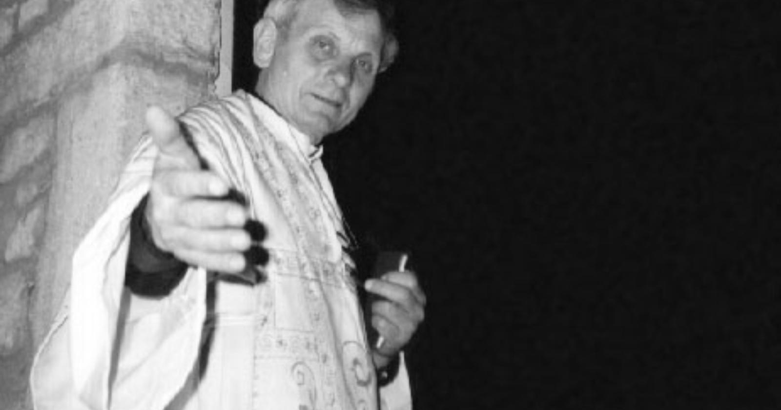Il Coronavirus si porta via don Ezio Palombo. Portò a don Milani i primi allievi: Michele e Francesco Gesualdi da Bovino
