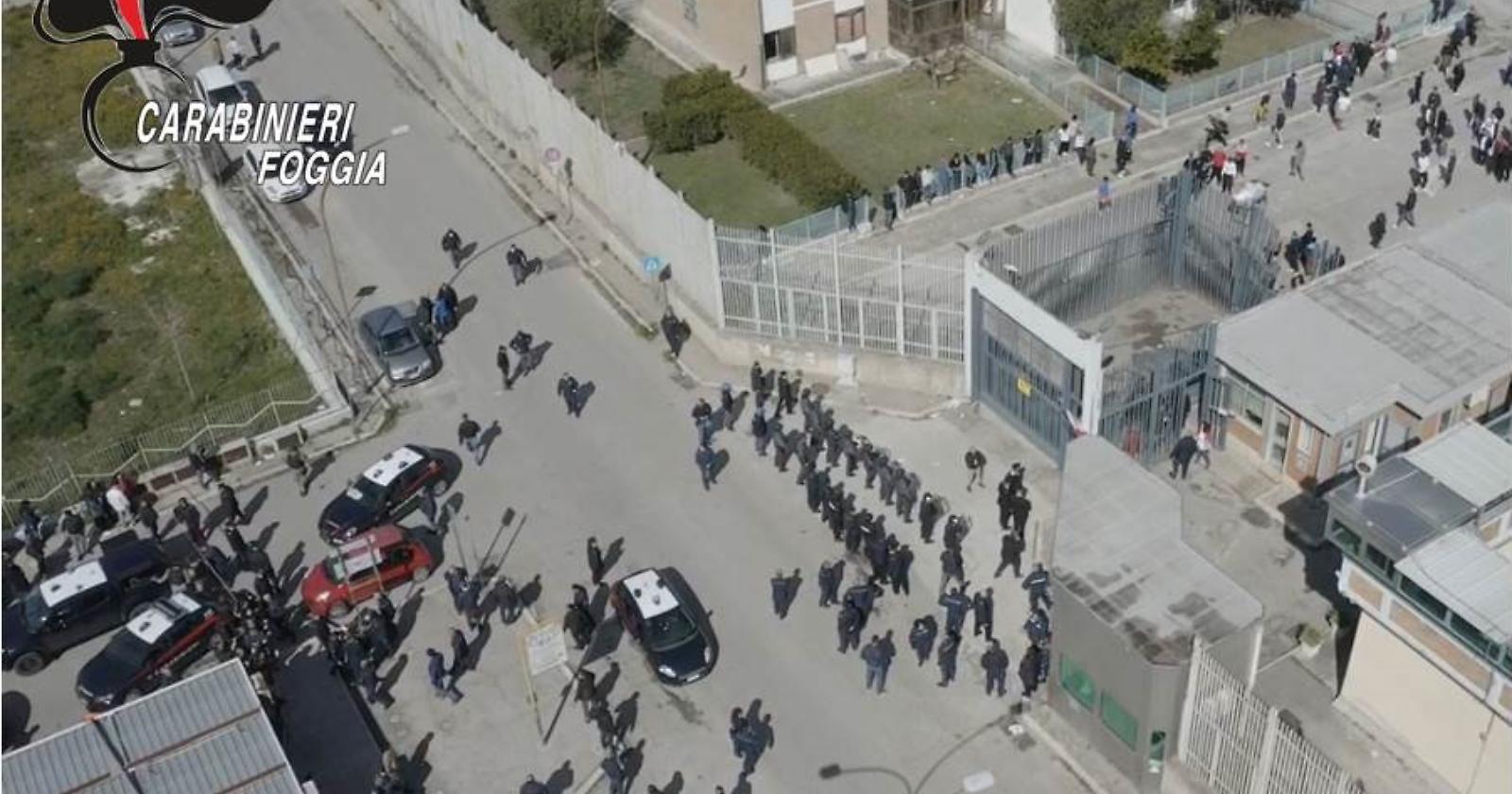 In carcere a Napoli altri quattro evasori dal penitenziario di Foggia, proseguono le indagini per ricostruire la fuga