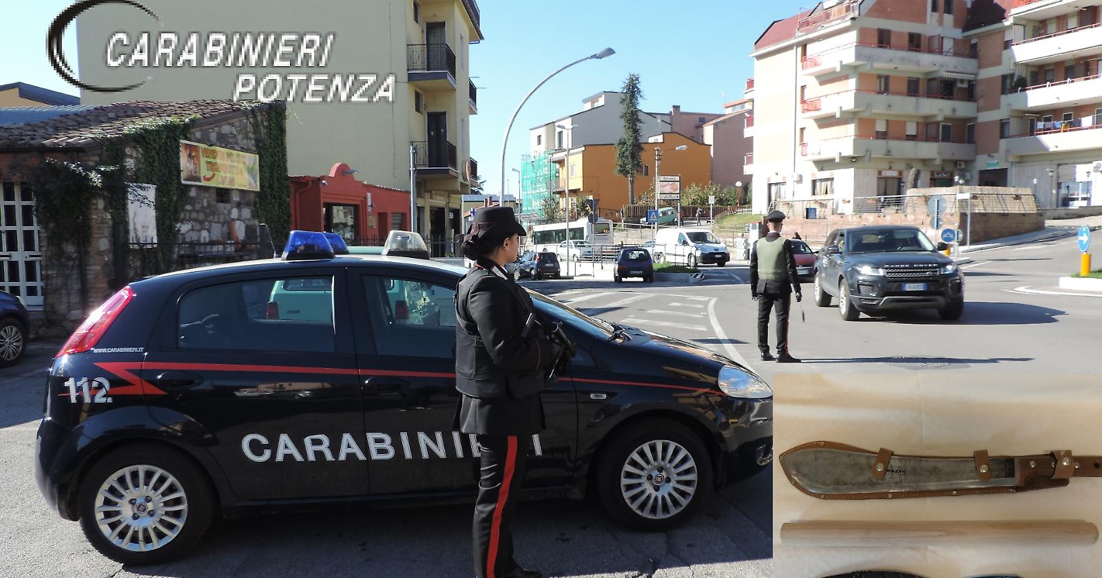 Rionero, fermato per un controllo manda in ospedale un finanziere e un carabiniere: arrestato