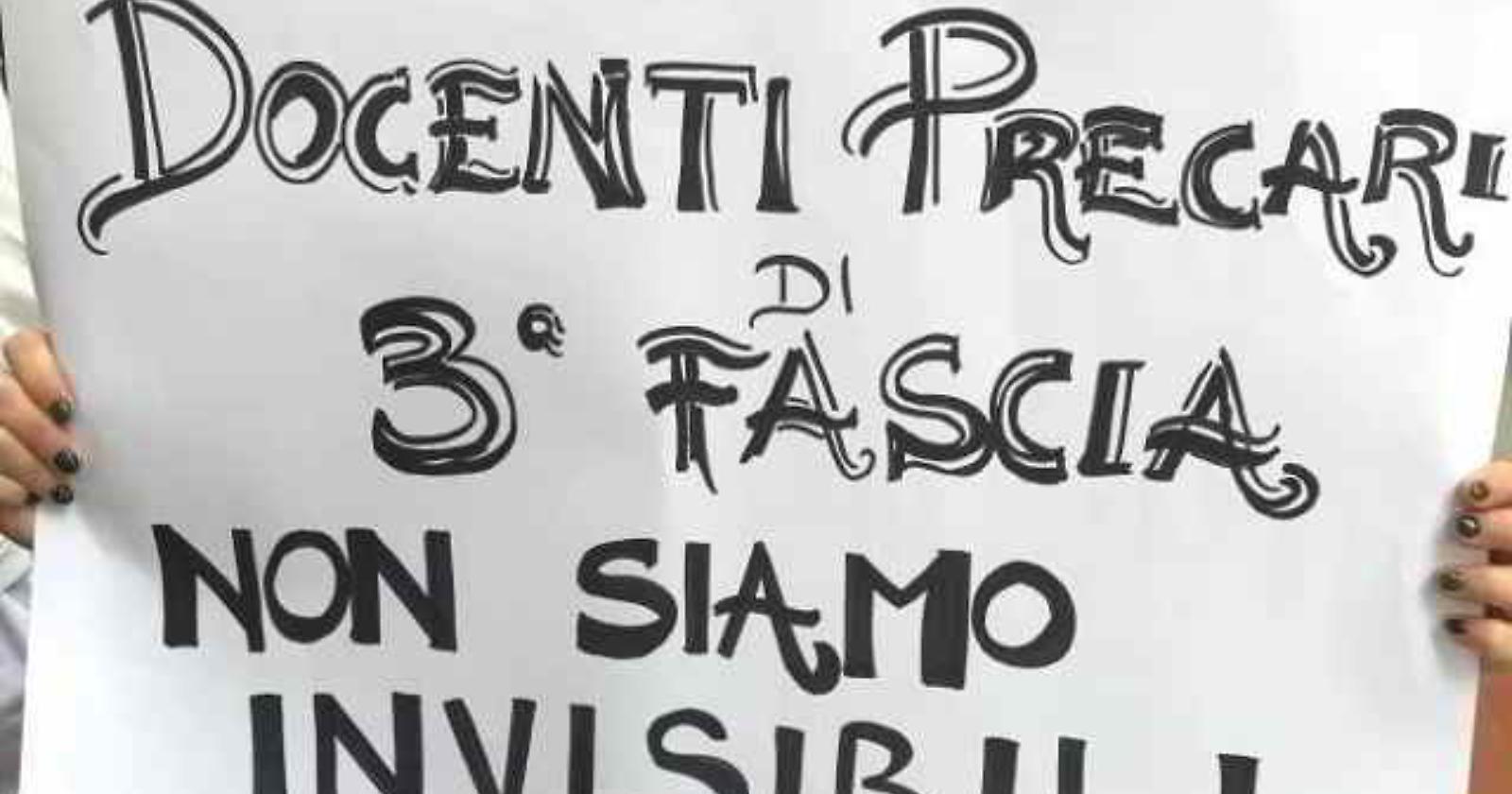 Gli insegnanti precari lucani chiedono la riapertura delle graduatorie