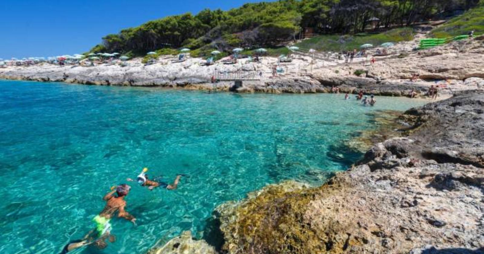 Due nuove bandiere blu per la Puglia: Isole Tremiti e Melendugno tra le 407 spiagge più belle d'Italia