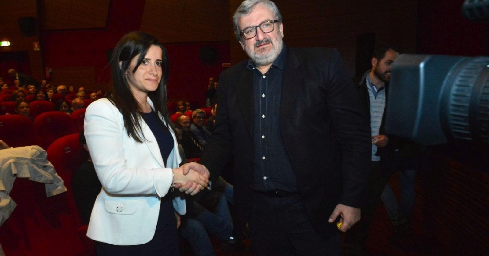 Tradito in Puglia da Renzi, Emiliano va avanti e invita i 5 Stelle: «La nostra coalizione è aperta»