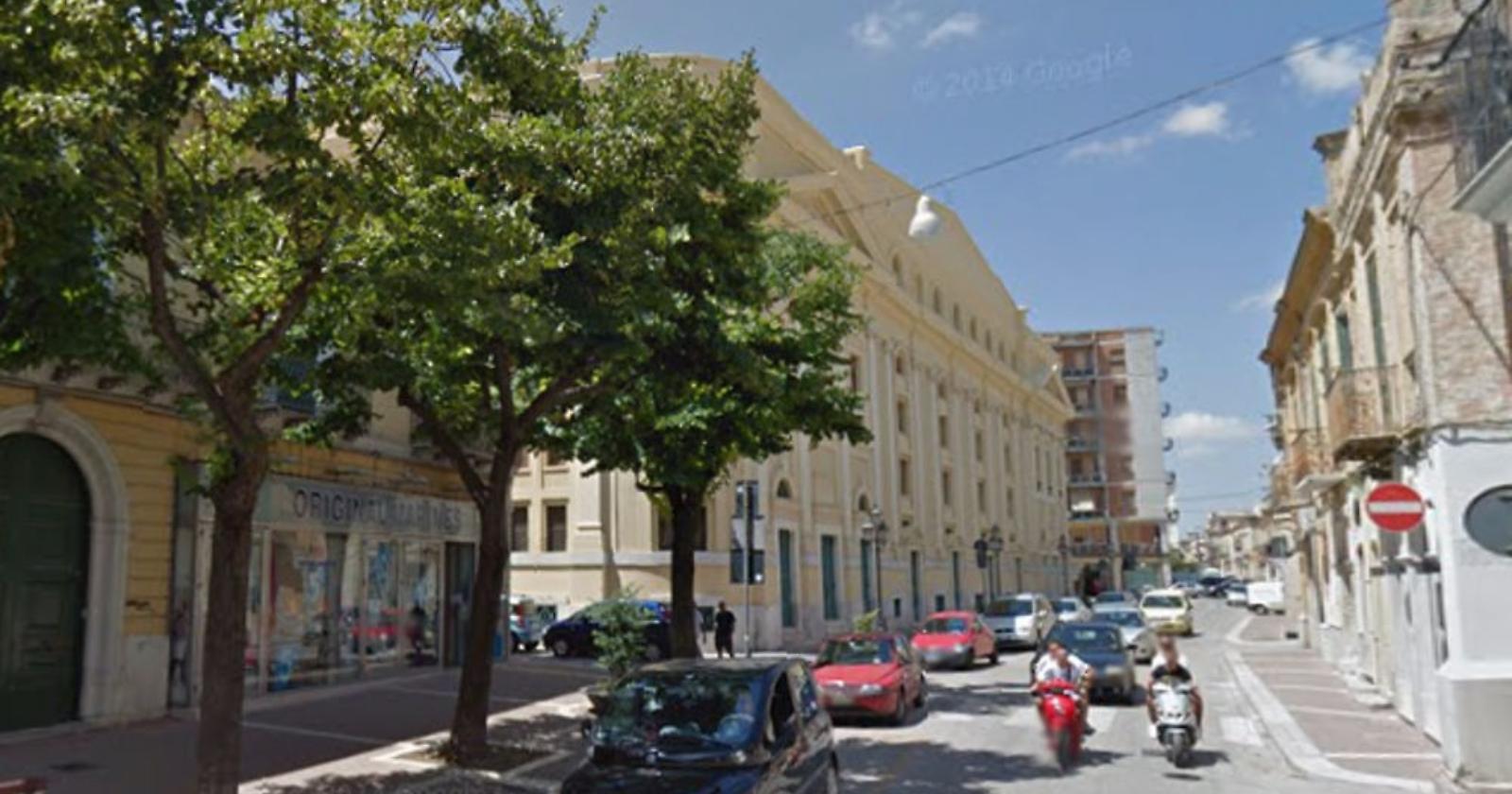 San Severo, titolare di una bar schiaffeggiata e minacciata con un coltello per un conto ritenuto salato